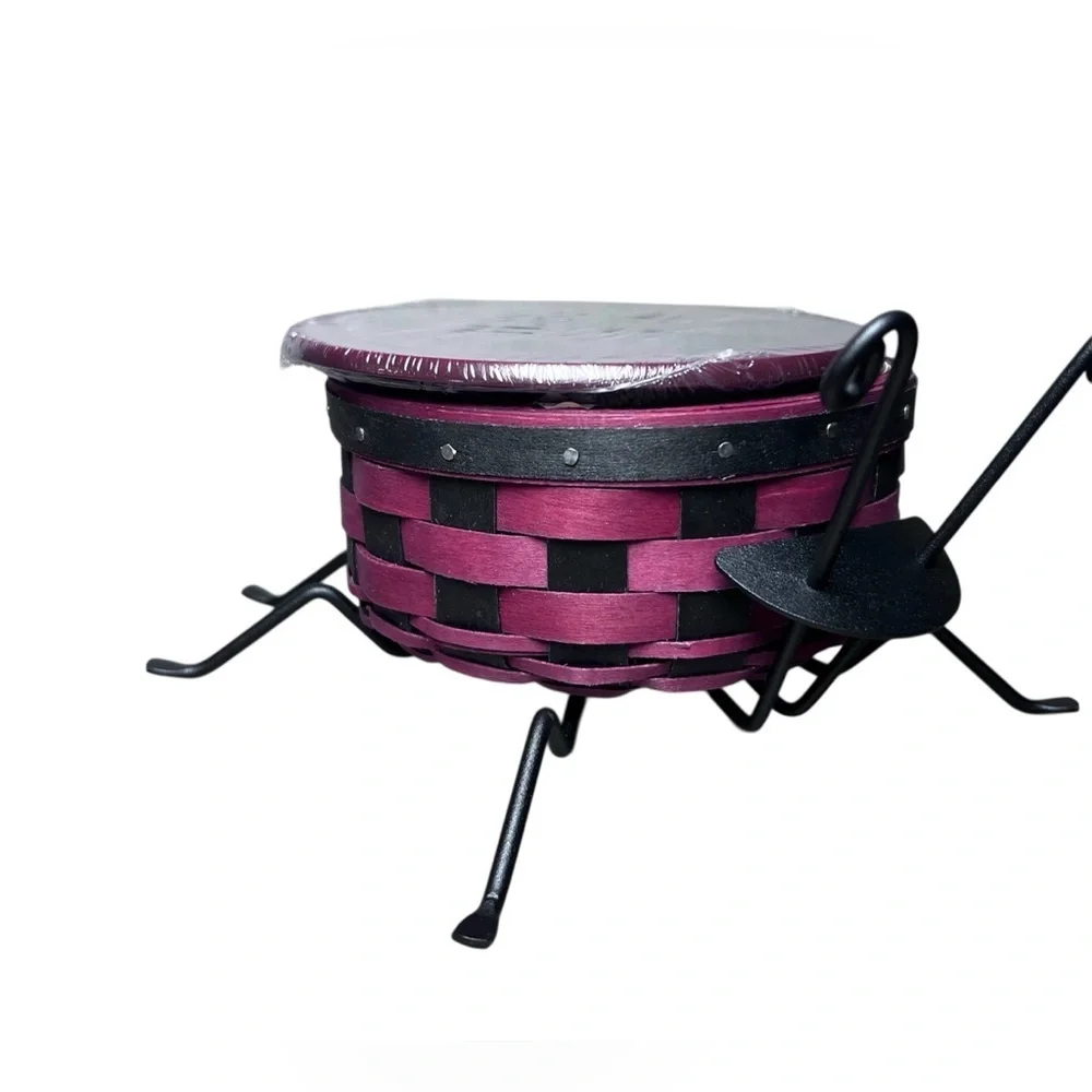 Longaberger NIB 2009 Collectors Club Little Ladybug Combo wrought iron‎ legs lid